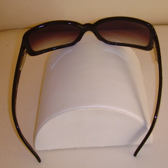 FOSSIL Black and Clear Rhinestone Sunshades - Picture 8 of 9